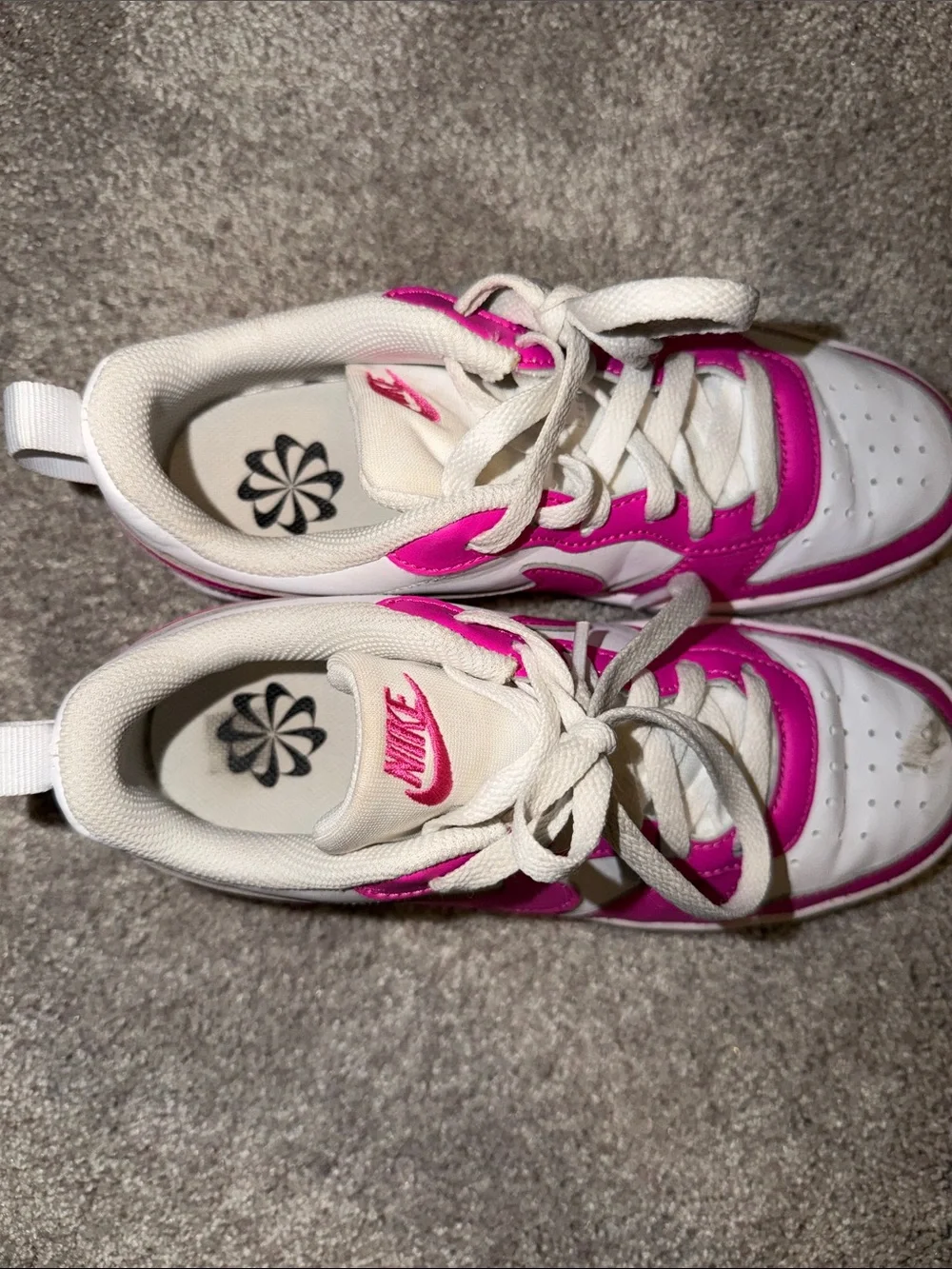 Nike youth lace